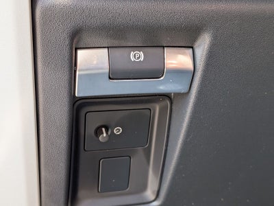 2024 Land Rover Defender 110 X-Dynamic SE