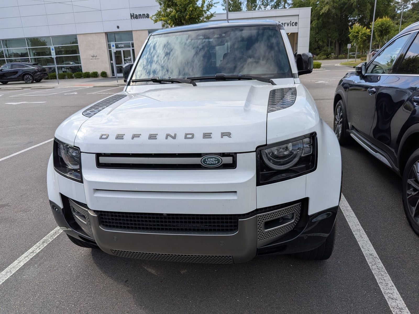 2024 Land Rover Defender 110 X-Dynamic SE