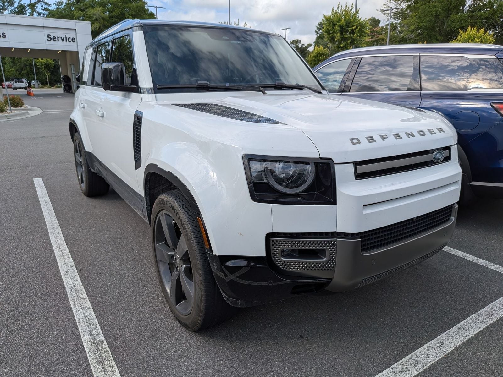 2024 Land Rover Defender 110 X-Dynamic SE