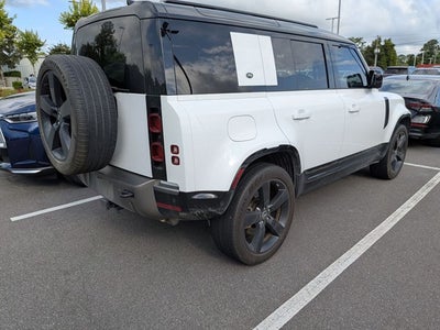 2024 Land Rover Defender 110 X-Dynamic SE