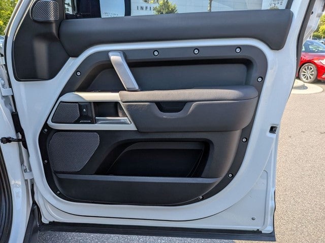 2024 Land Rover Defender 110 X-Dynamic SE