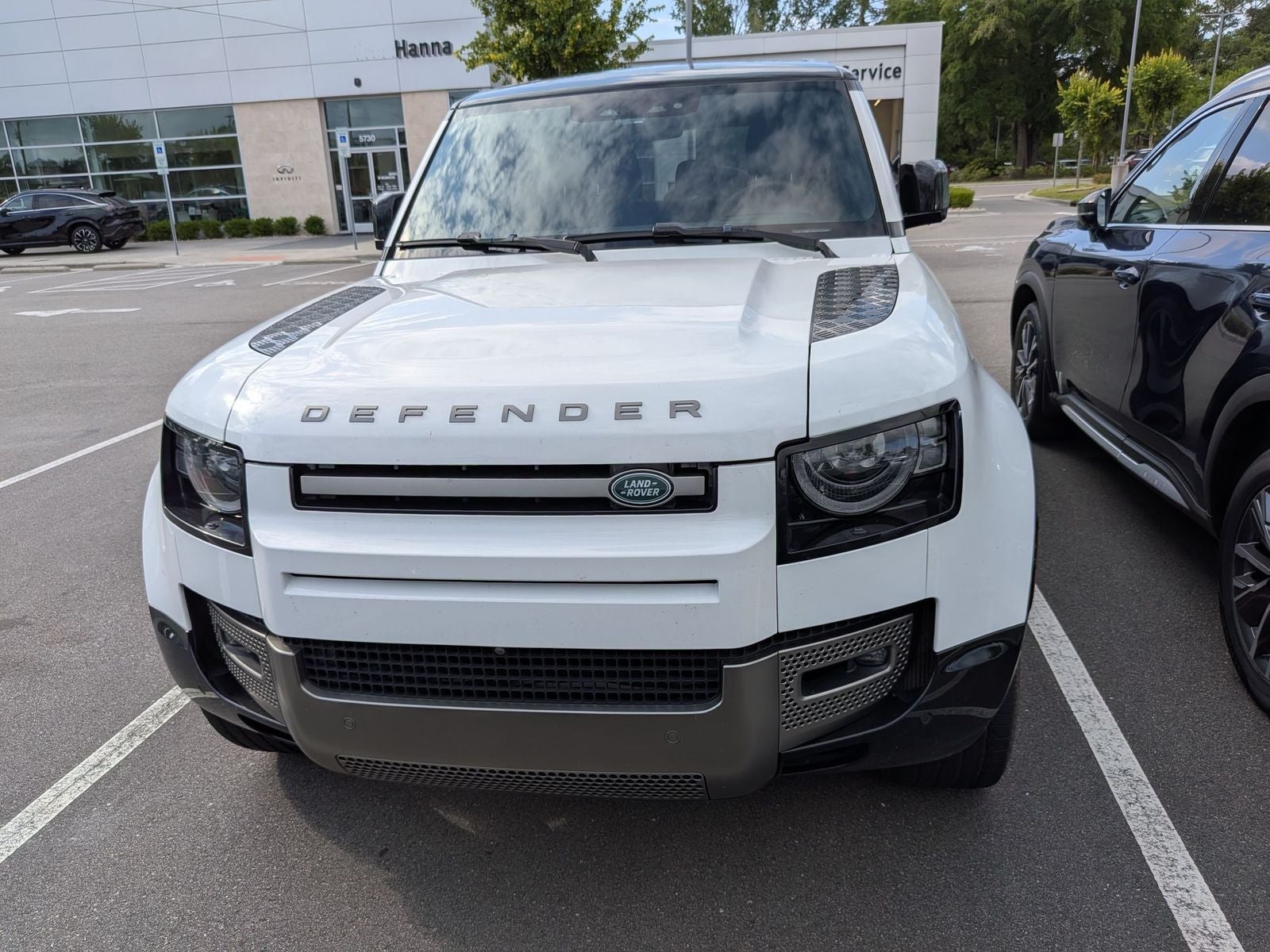 2024 Land Rover Defender 110 X-Dynamic SE