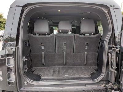 2024 Land Rover Defender 130 V8