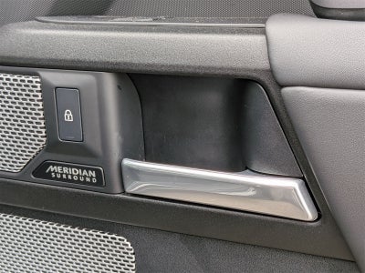 2024 Land Rover Defender 130 V8