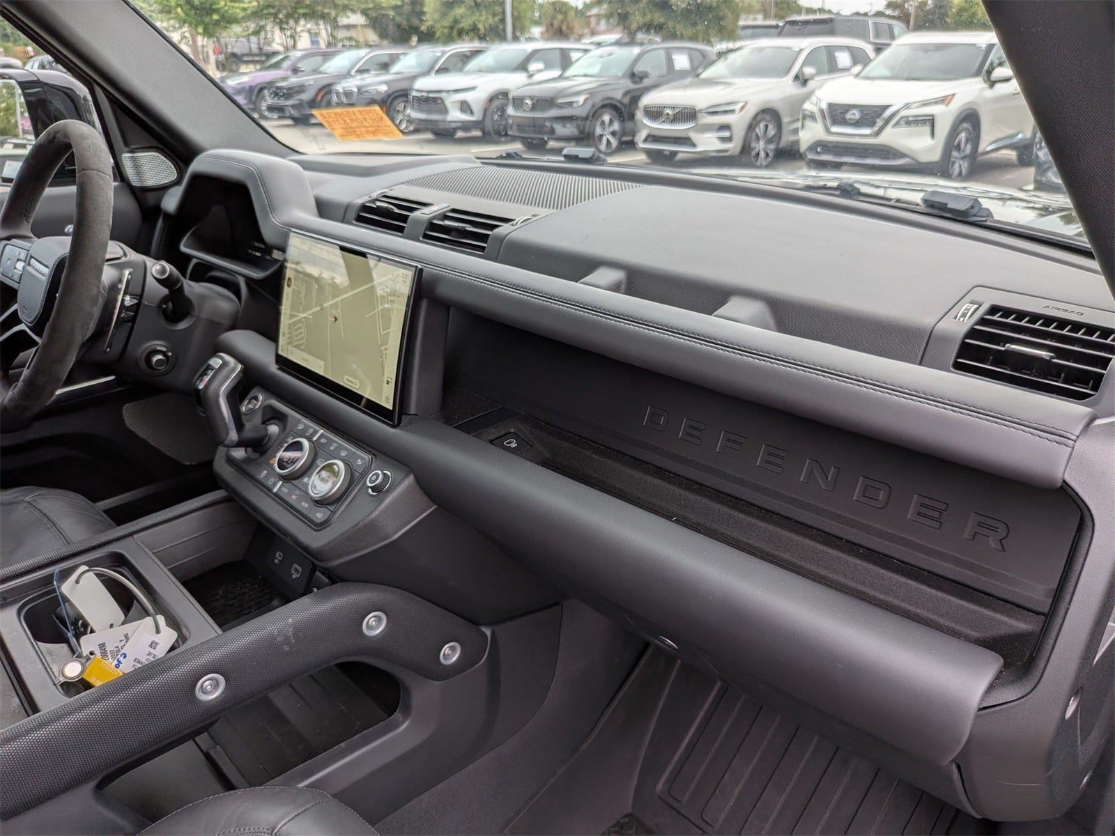 2024 Land Rover Defender 130 V8