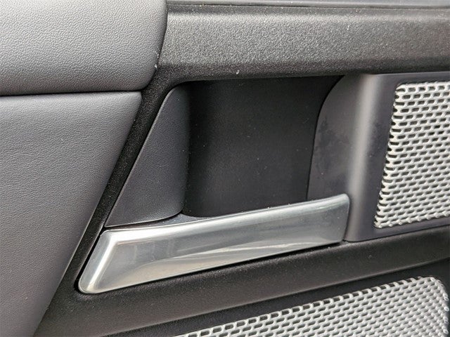 2024 Land Rover Defender 130 V8