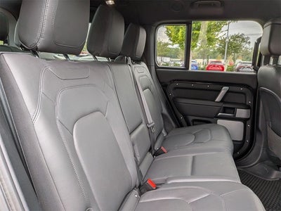 2024 Land Rover Defender 130 V8
