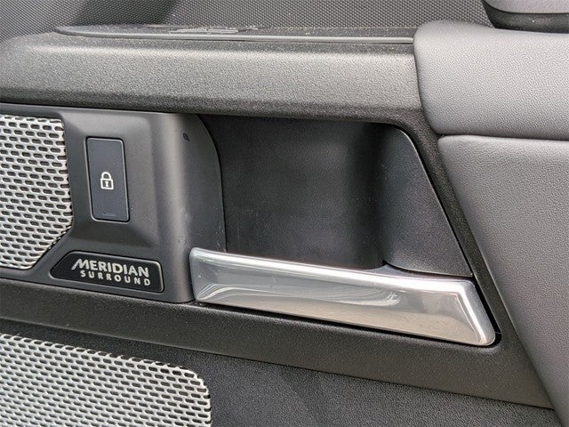 2024 Land Rover Defender 130 V8