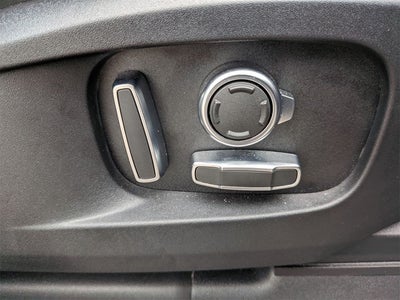 2024 Land Rover Defender 130 V8