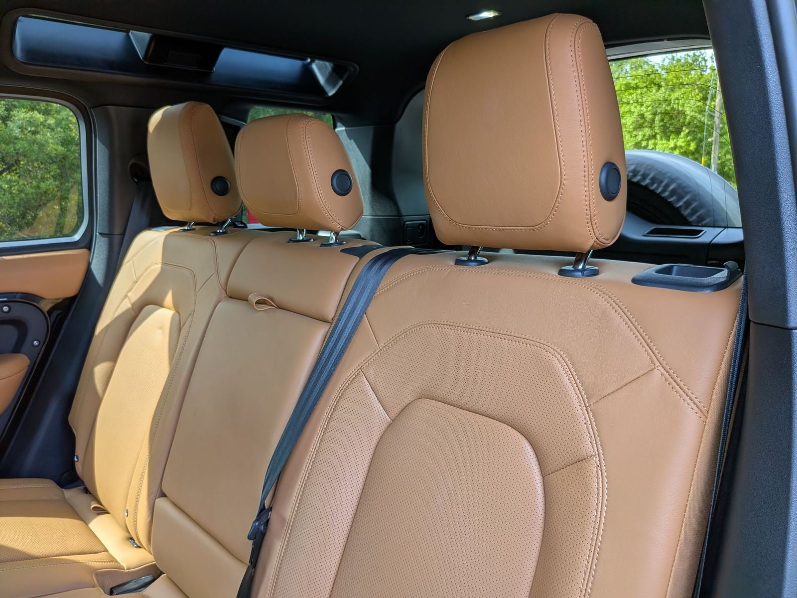 2024 Land Rover Defender 110 S
