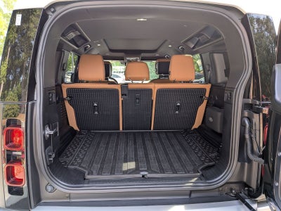 2024 Land Rover Defender 110 S