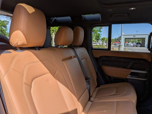 2024 Land Rover Defender 110 S