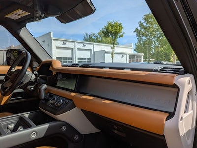 2024 Land Rover Defender 110 S