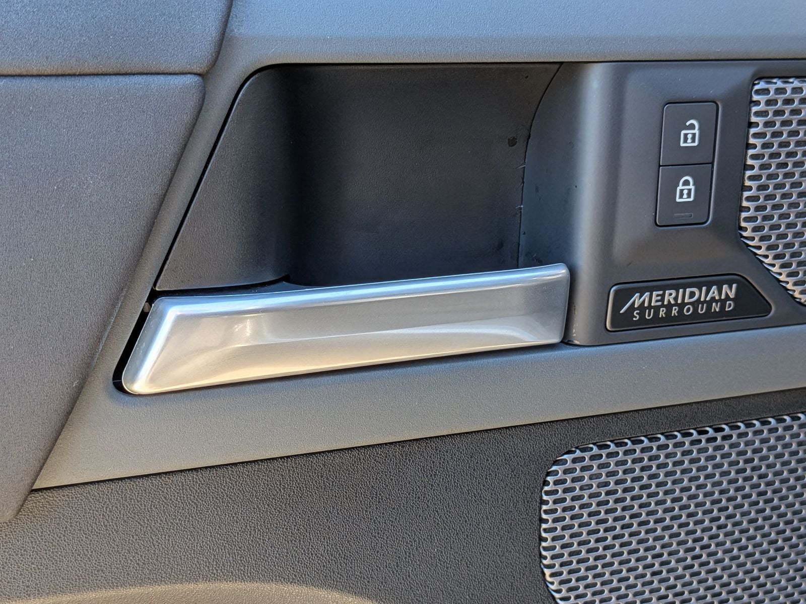 2023 Land Rover Defender 110 X