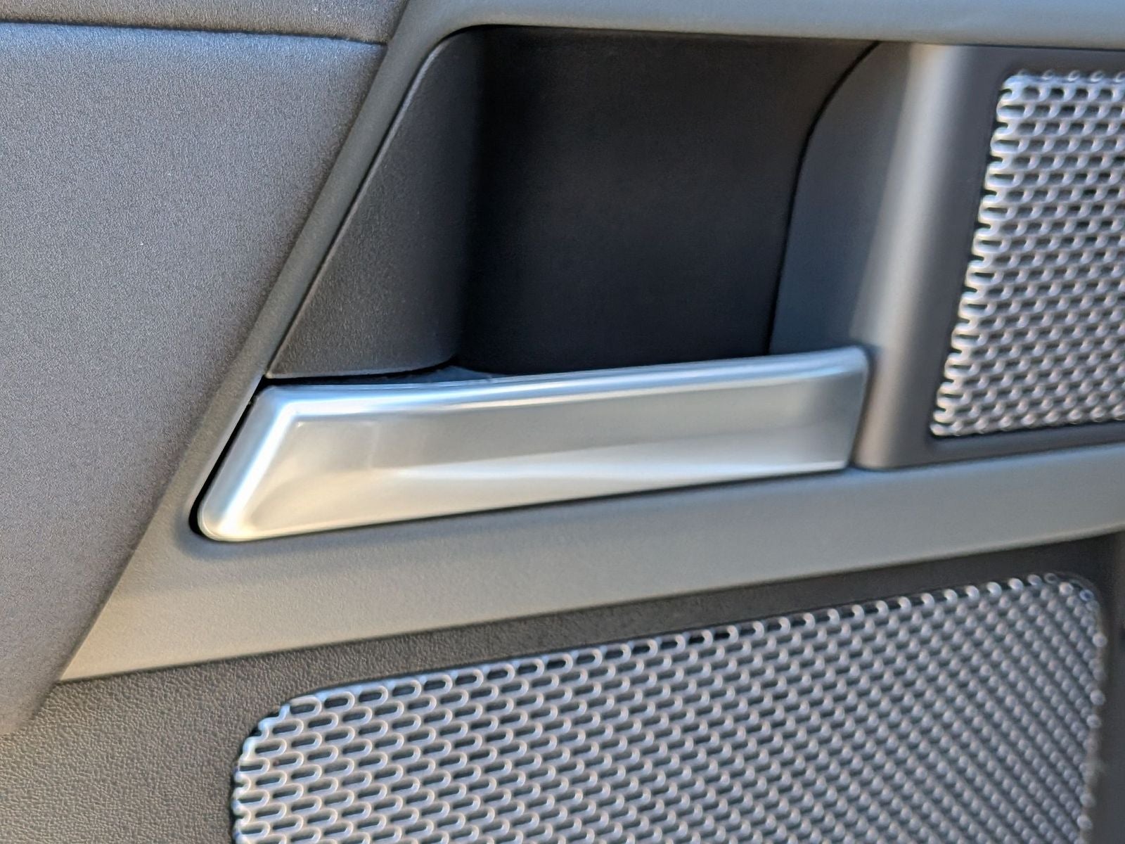 2023 Land Rover Defender 110 X