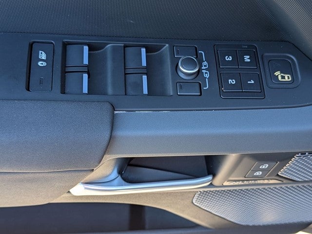 2023 Land Rover Defender 110 X