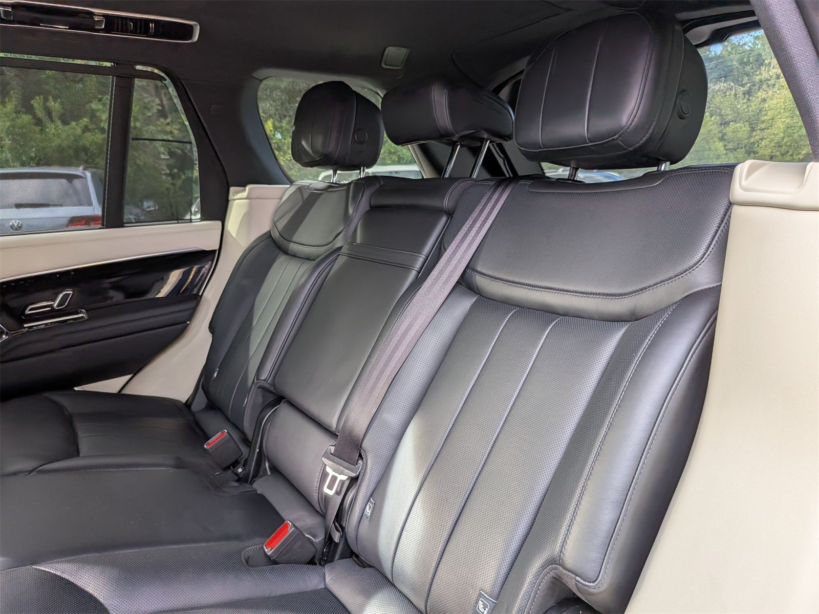 2023 Land Rover Range Rover SE