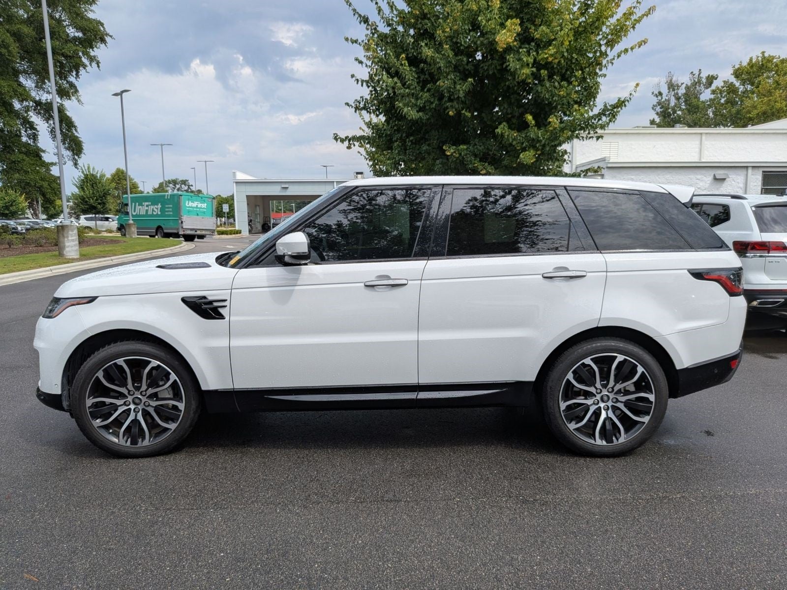 2022 Land Rover Range Rover Sport HSE Silver Edition