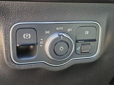 2023 Mercedes-Benz GLB GLB 250