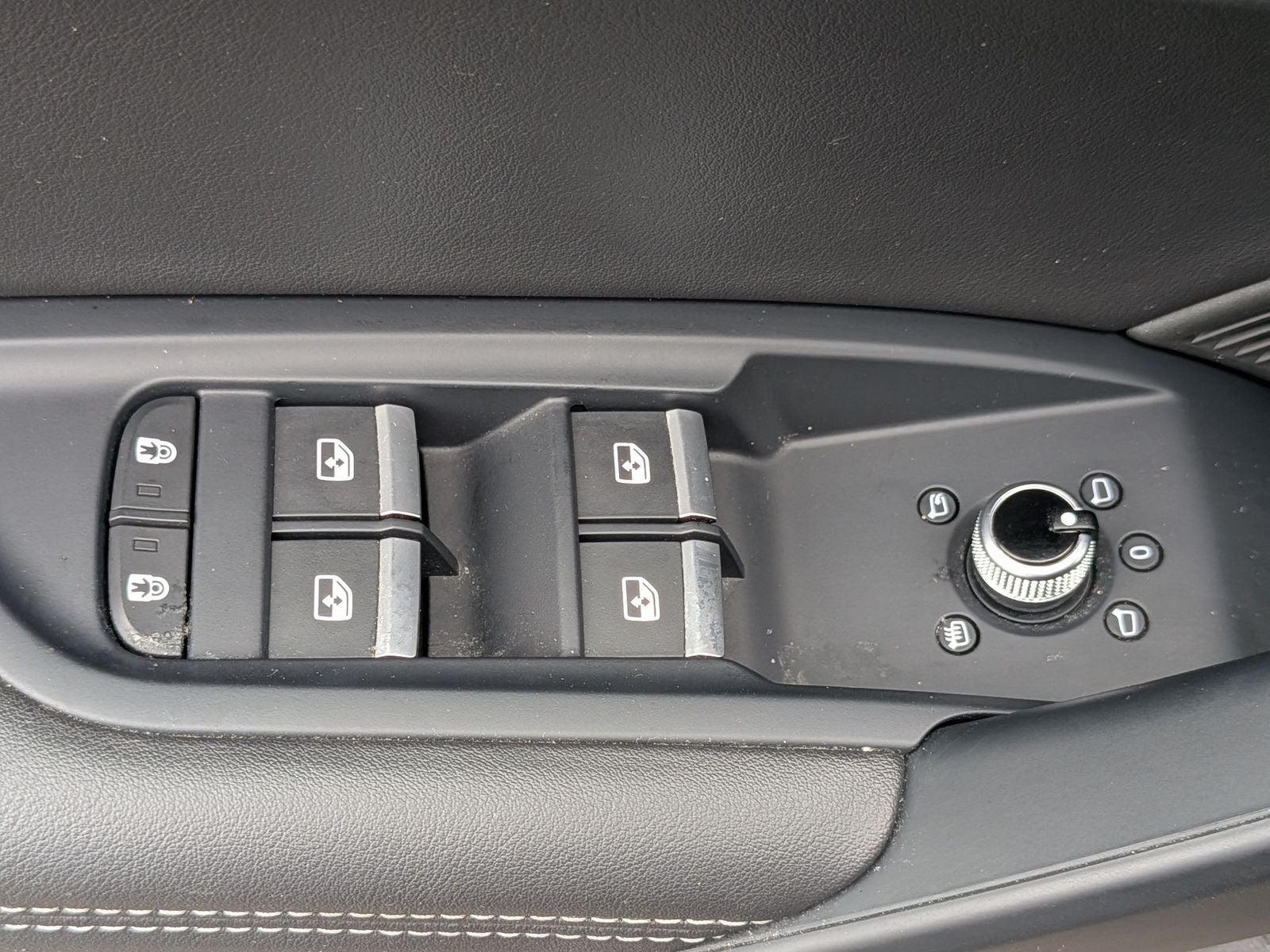 2023 Audi Q5 40 Premium Plus quattro