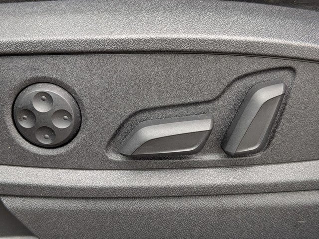 2023 Audi Q5 40 Premium Plus quattro