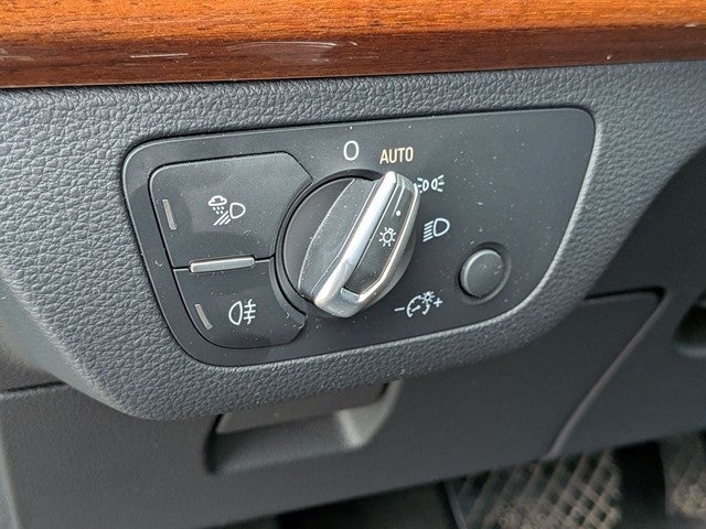 2023 Audi Q5 40 Premium Plus quattro