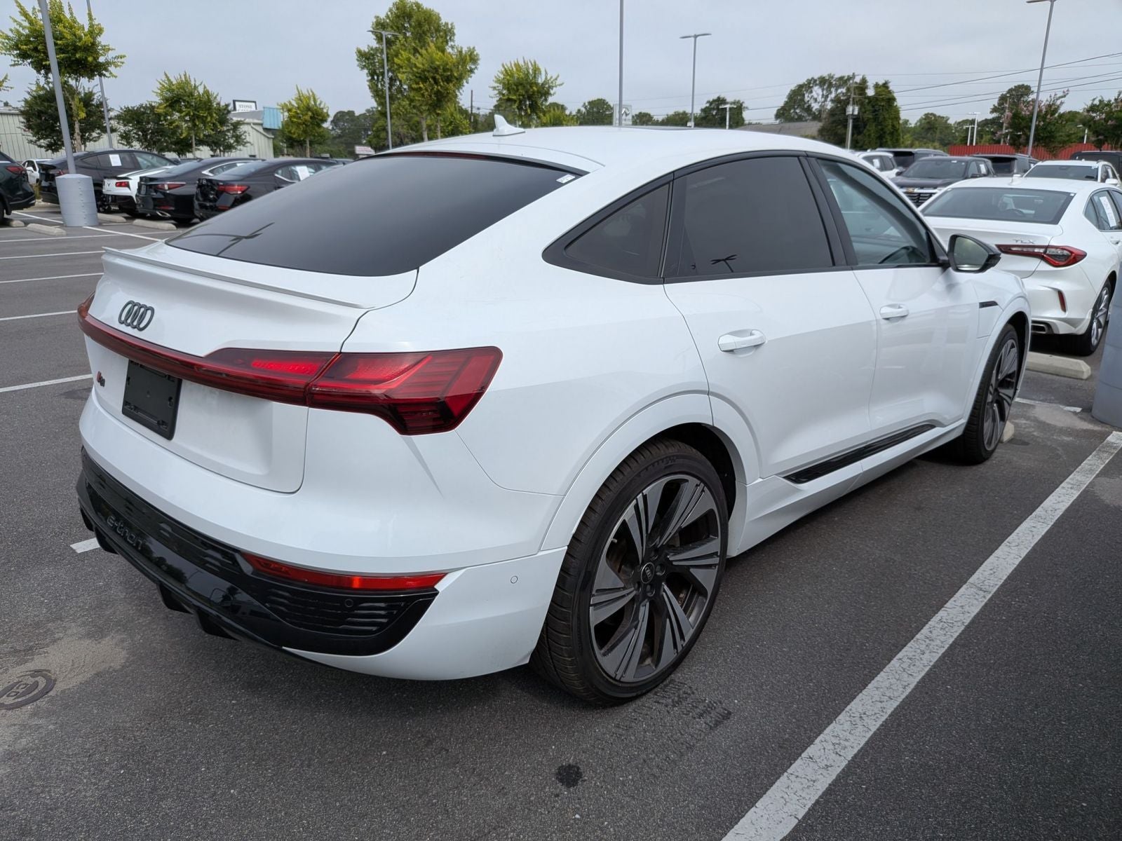 2024 Audi Q8 Sportback e-tron Prestige S line quattro
