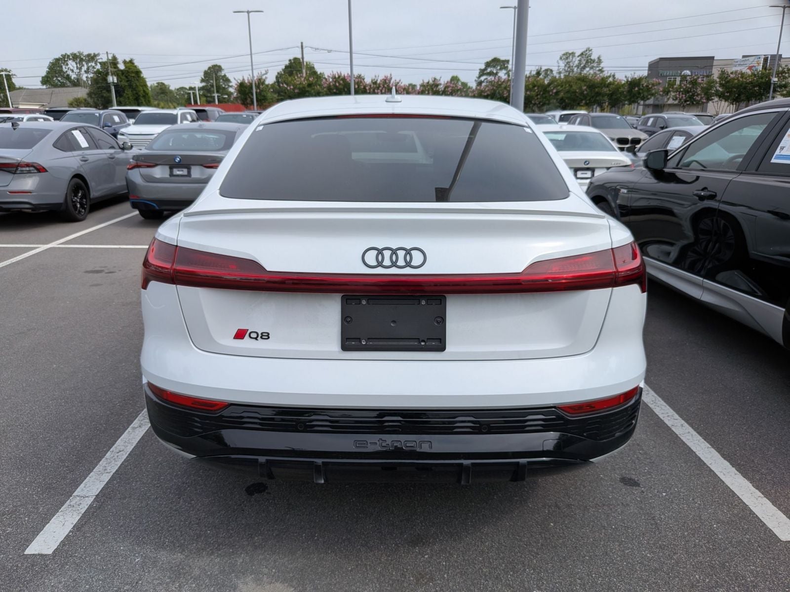 2024 Audi Q8 Sportback e-tron Prestige S line quattro