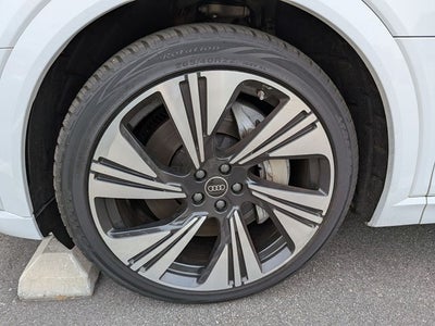 2024 Audi Q8 Sportback e-tron Prestige S line quattro
