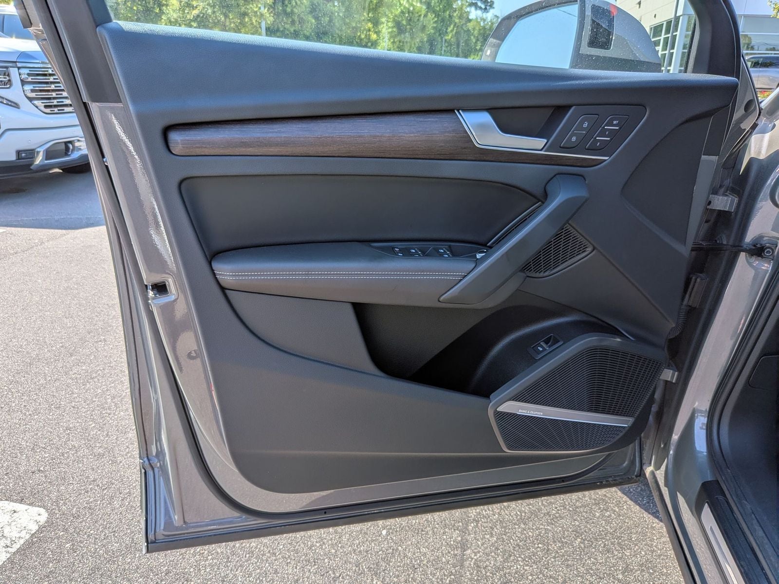 2023 Audi Q5 45 S line Premium quattro