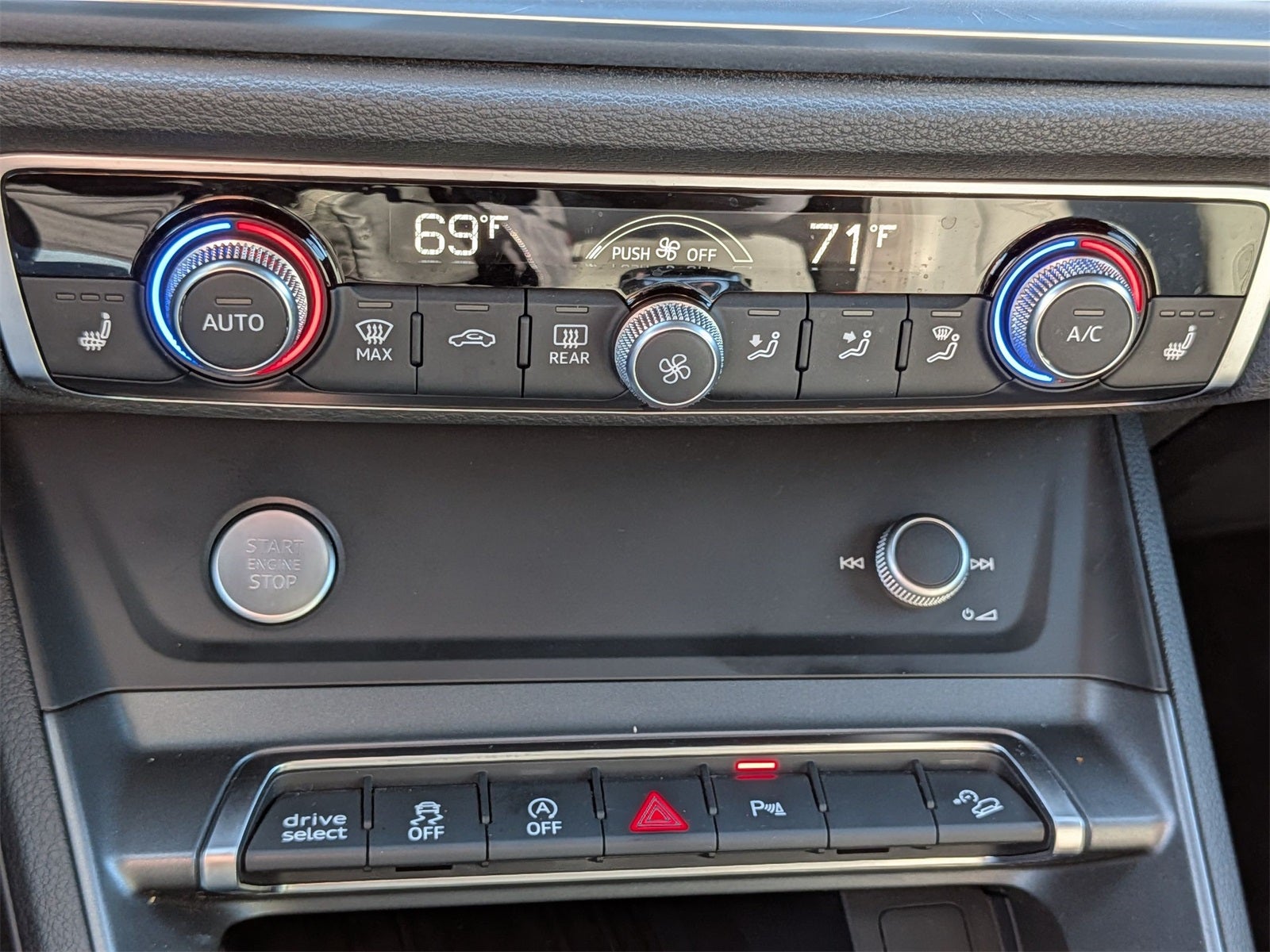 2020 Audi Q3 Premium Plus S line quattro