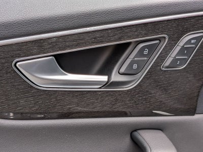 2020 Audi Q8 55 Premium Plus quattro