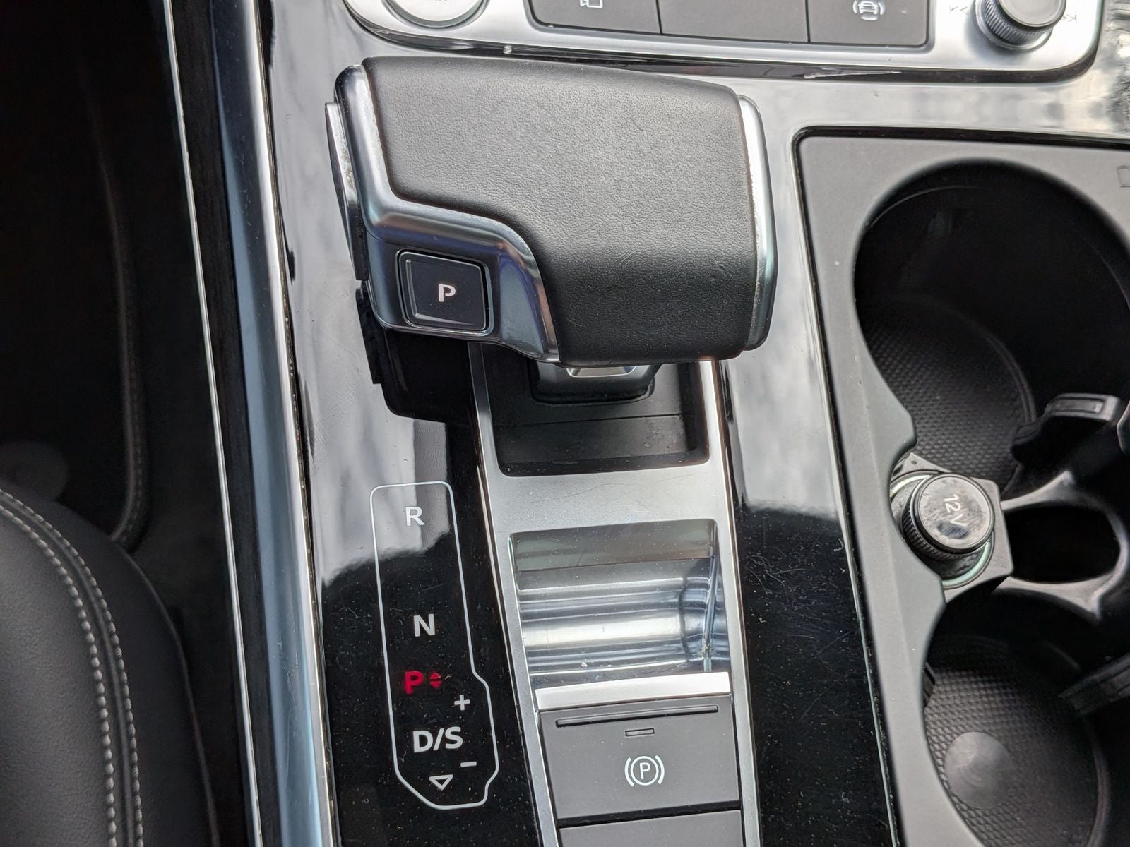 2020 Audi Q8 55 Premium Plus quattro