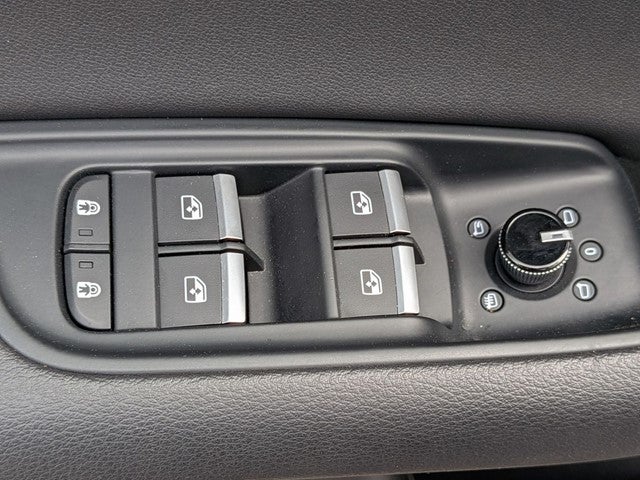 2020 Audi Q8 55 Premium Plus quattro