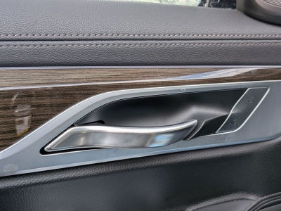 2019 BMW 7 Series 740i