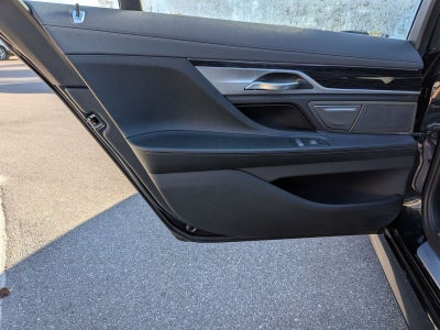 2022 BMW 7 Series 740i xDrive