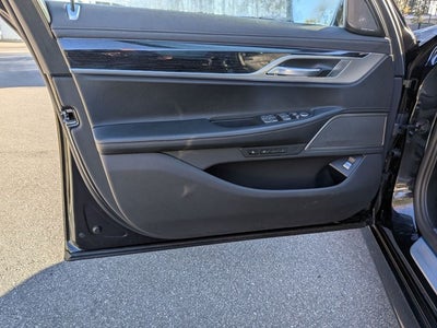 2022 BMW 7 Series 740i xDrive