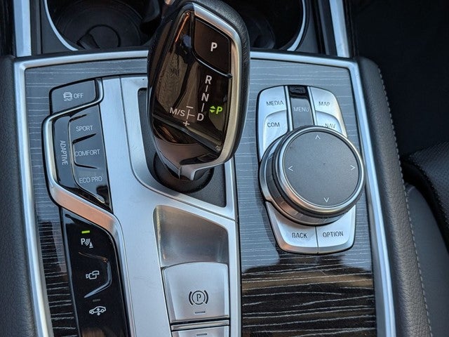 2022 BMW 7 Series 740i xDrive