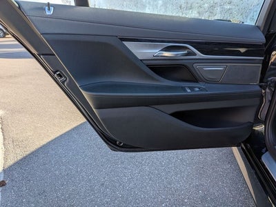 2022 BMW 7 Series 740i xDrive