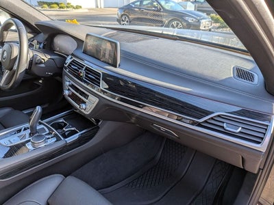 2022 BMW 7 Series 740i xDrive