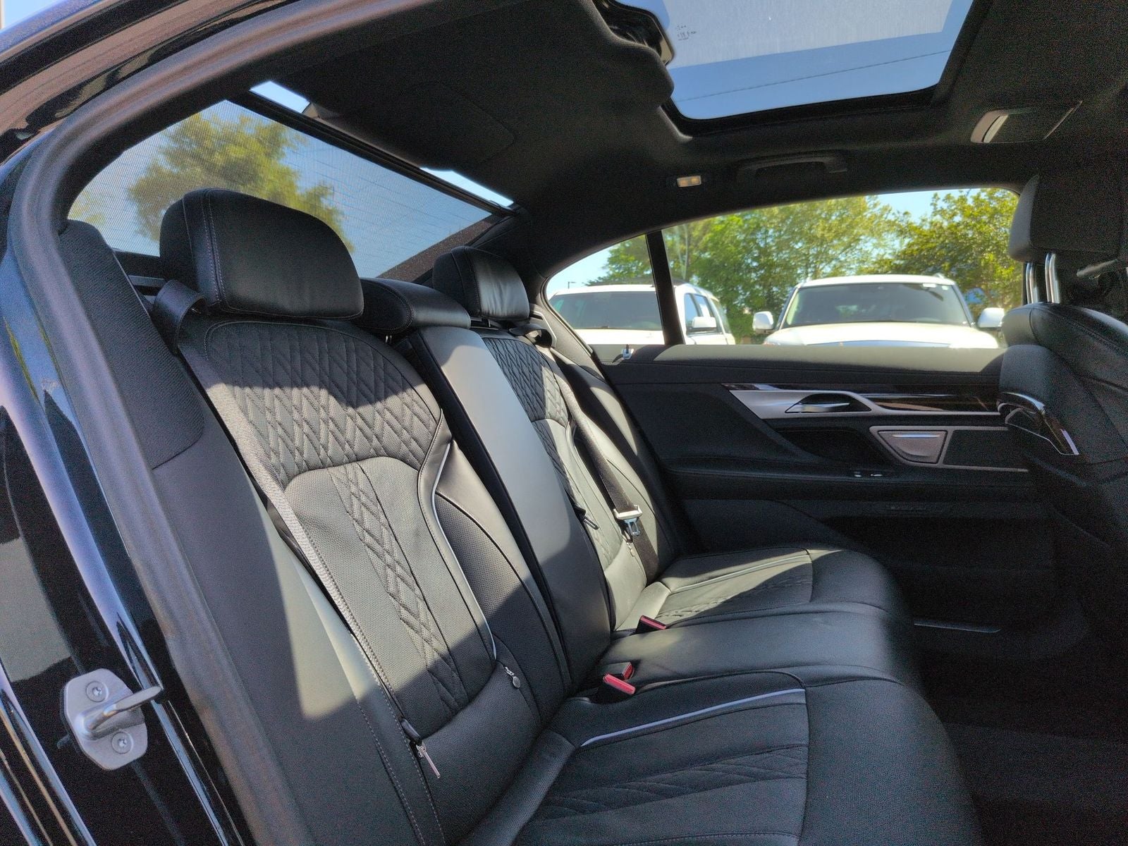 2022 BMW 7 Series 750i xDrive