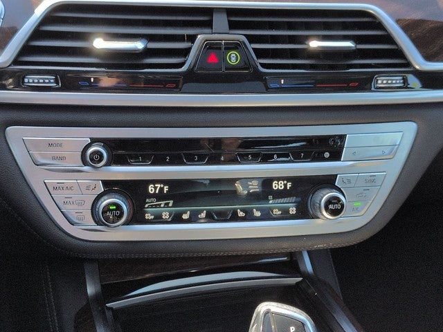 2022 BMW 7 Series 750i xDrive