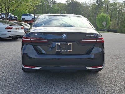 2025 BMW i5 eDrive40