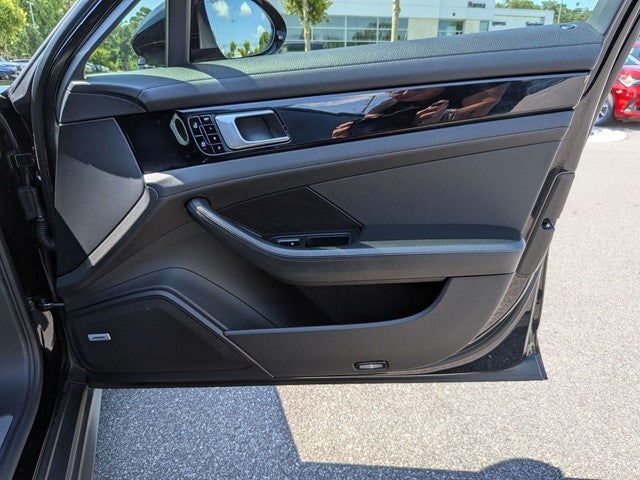 2020 Porsche Panamera 4