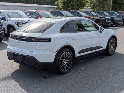 2025 Porsche Macan Electric 4