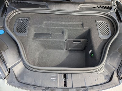 2025 Porsche Macan Electric 4