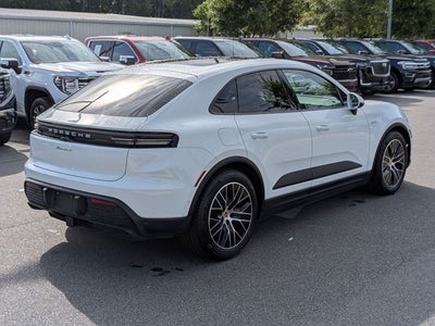 2025 Porsche Macan Electric 4