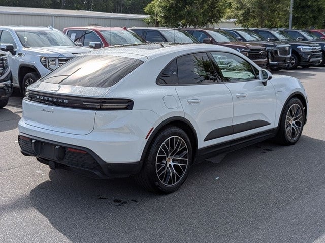 2025 Porsche Macan Electric 4