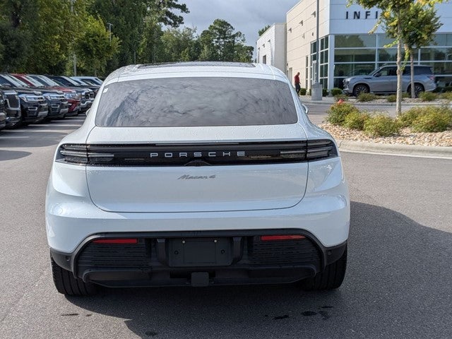 2025 Porsche Macan Electric 4