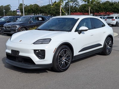 2025 Porsche Macan Electric 4
